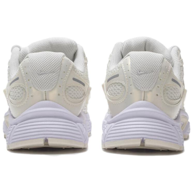Nike V5 RNR Low top Casual City Commuting Running Shoes Women’s Ecru