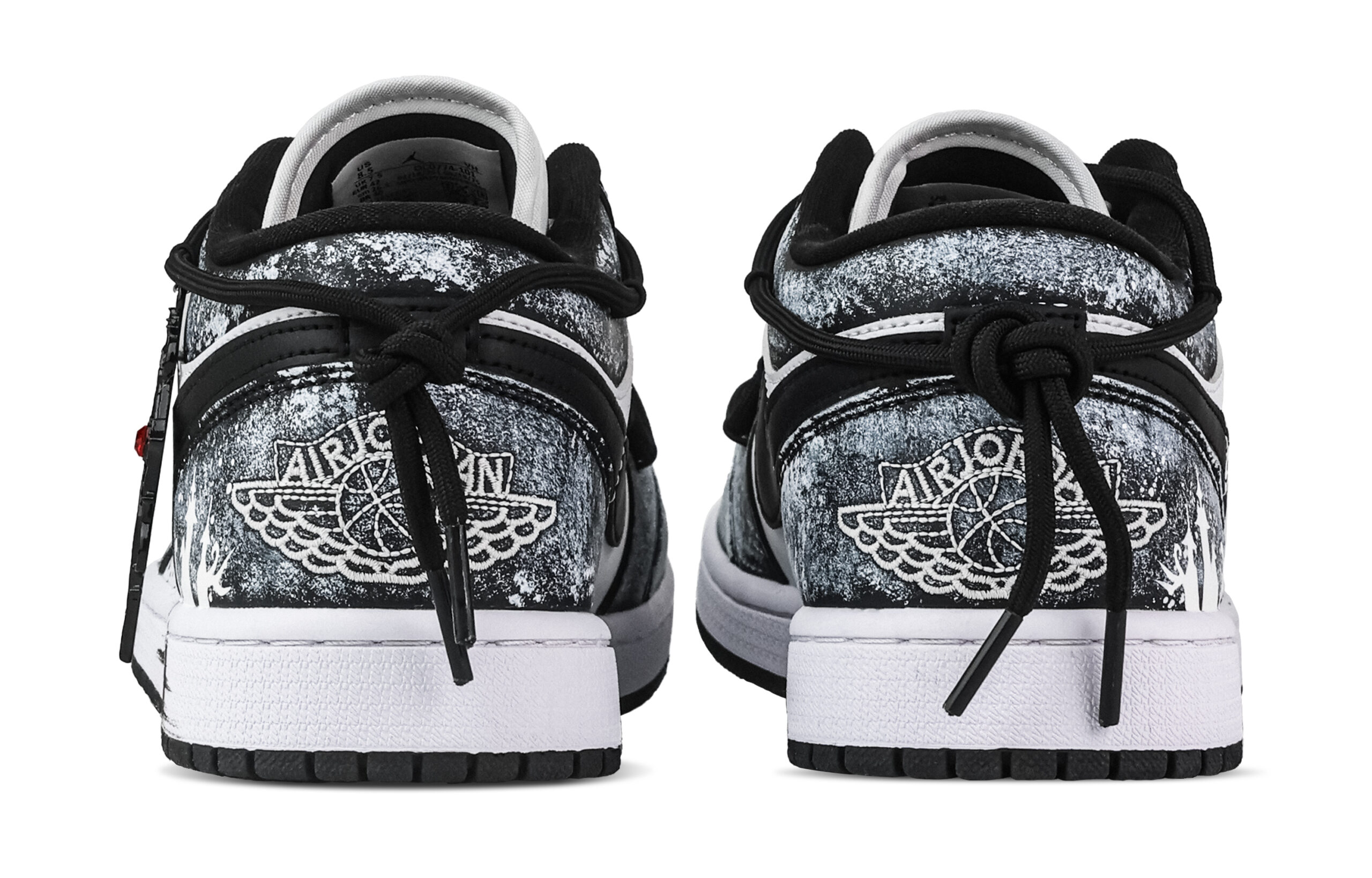 Jordan Air Jordan 1 Haunted Castle Low top Vintage Basketball Shoes Unisex Black White