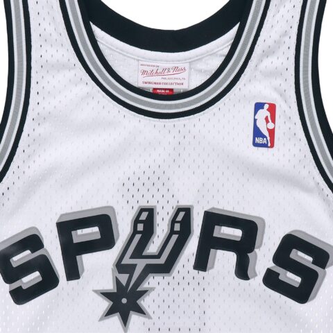 Mitchell & Ness San Antonio Spurs 1998 99 Tim Duncan Swingman Jersey