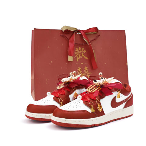 Jordan Air Jordan 1 Slip Resistant Abrasion Resistant Low top Vintage Basketball Shoes Women's Red