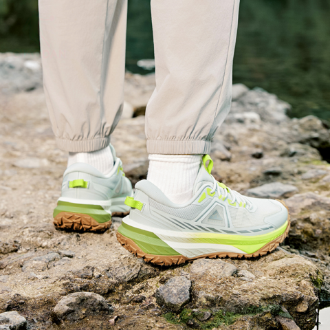 QIAODAN Abrasion Resistant Slip Resistant Low top Trail Running Shoes Men’s Gray Green