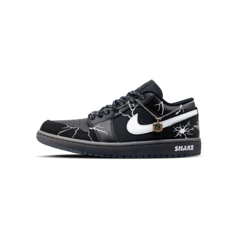 Jordan Air Jordan 1 Slip Resistant Abrasion Resistant Low top Vintage Basketball Shoes Unisex Black White
