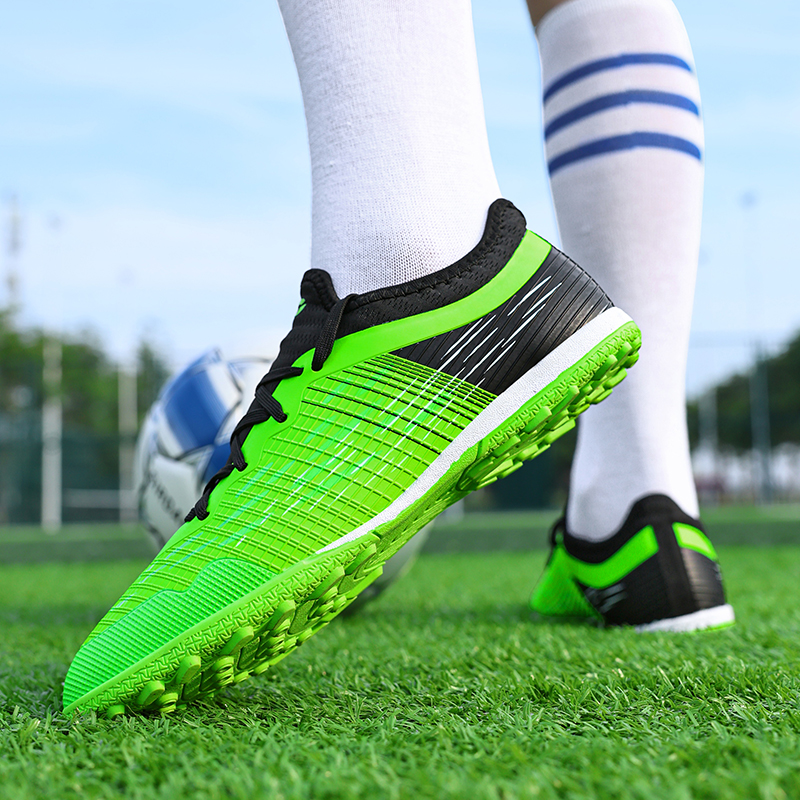 TONYBEAR Cushioning Soccer Shoes Unisex
