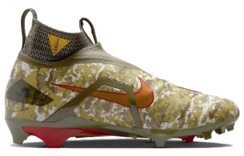 Nike X Travis Kelce Alpha Menace Elite 3 ‘Digital Camo’