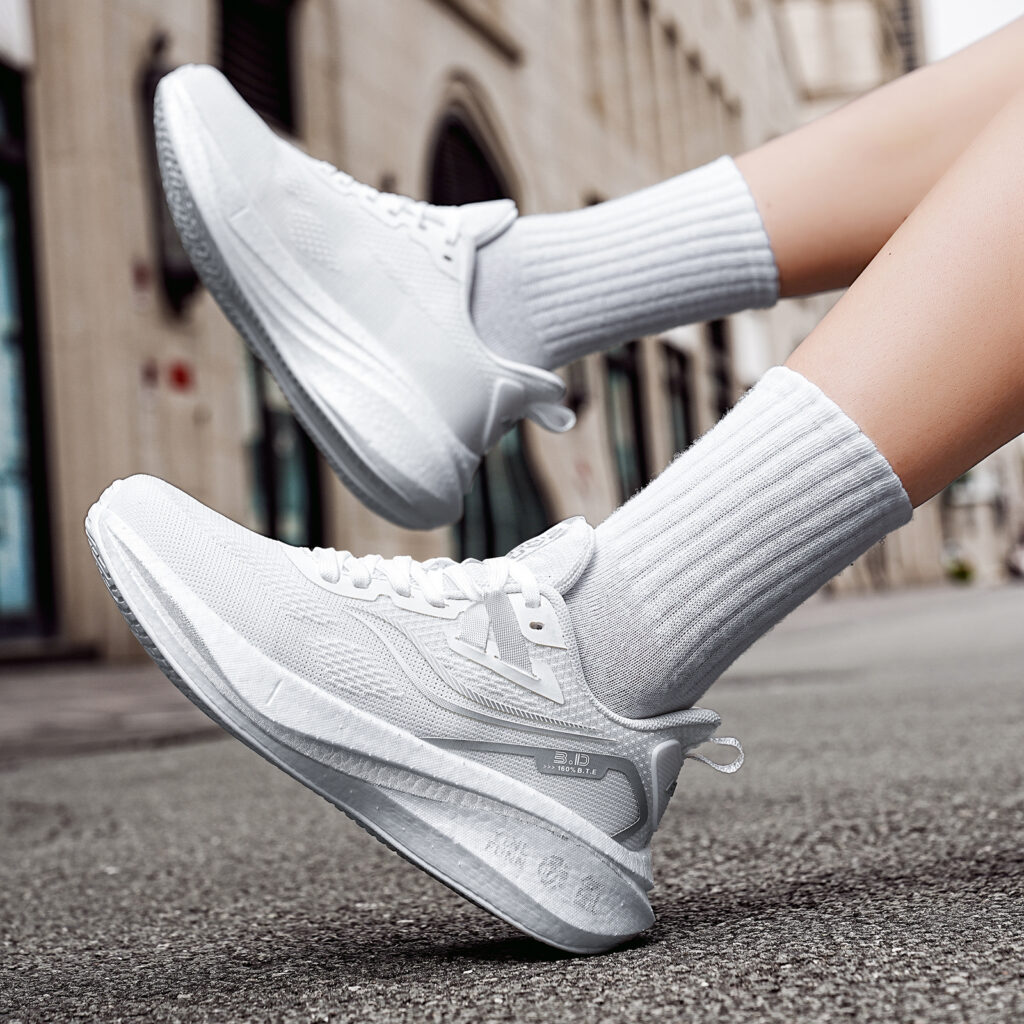 BTE Cushioning Slip Resistant Abrasion Resistant Breathable Support Height Increasing Rebound Low top