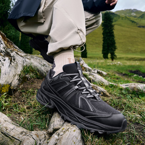 Erke Trail Slip Resistant Coverage Rebound Low top Mountaineering Shoes Men’s Black