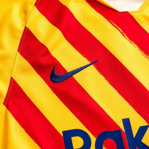 Nike Soccer Jerseys Men’s Yellow Moderate Straight Fit