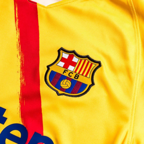 Nike Soccer Jerseys Men’s Yellow Moderate Straight Fit