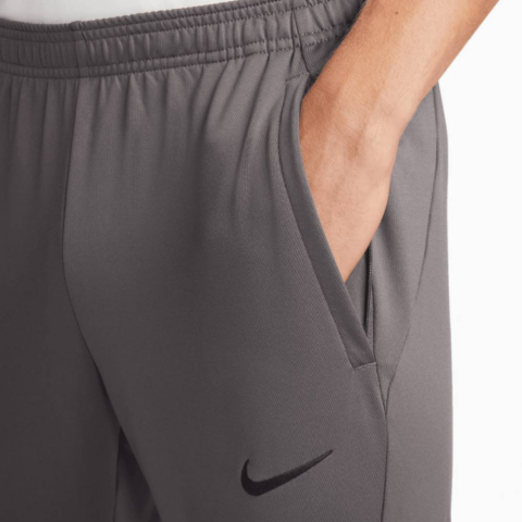 Nike Tottenham Hotspur 22/23 Strike Soccer Bottom Men’s Gray