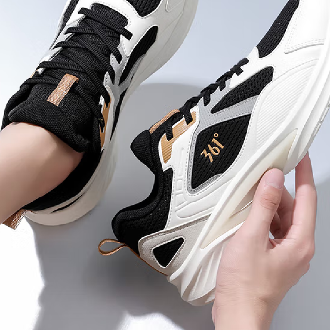 361° Wear resistant And Lightweight Low top Casual Running Shoes Men’s Black White