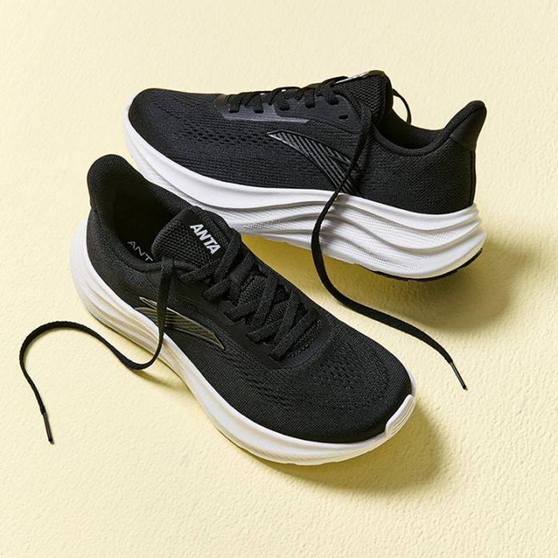 Anta Light Cloud 2 Breathable And Lightweight Low top Casual Running Shoes Women’s Basic Black