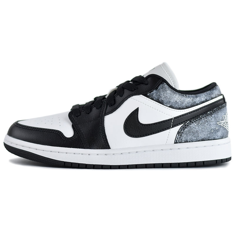 Jordan Air Jordan 1 Slip Resistant, Abrasion Resistant, Breathable Low top Vintage Basketball Shoes Women’s Black White