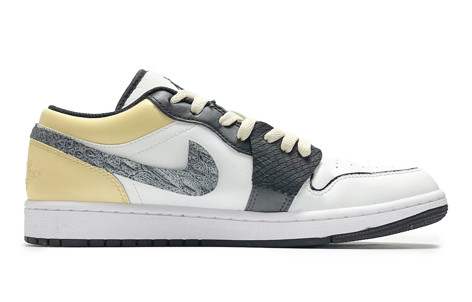Jordan Air Jordan 1 Slip Resistant Abrasion Resistant Low top Vintage Basketball Shoes Men’s White