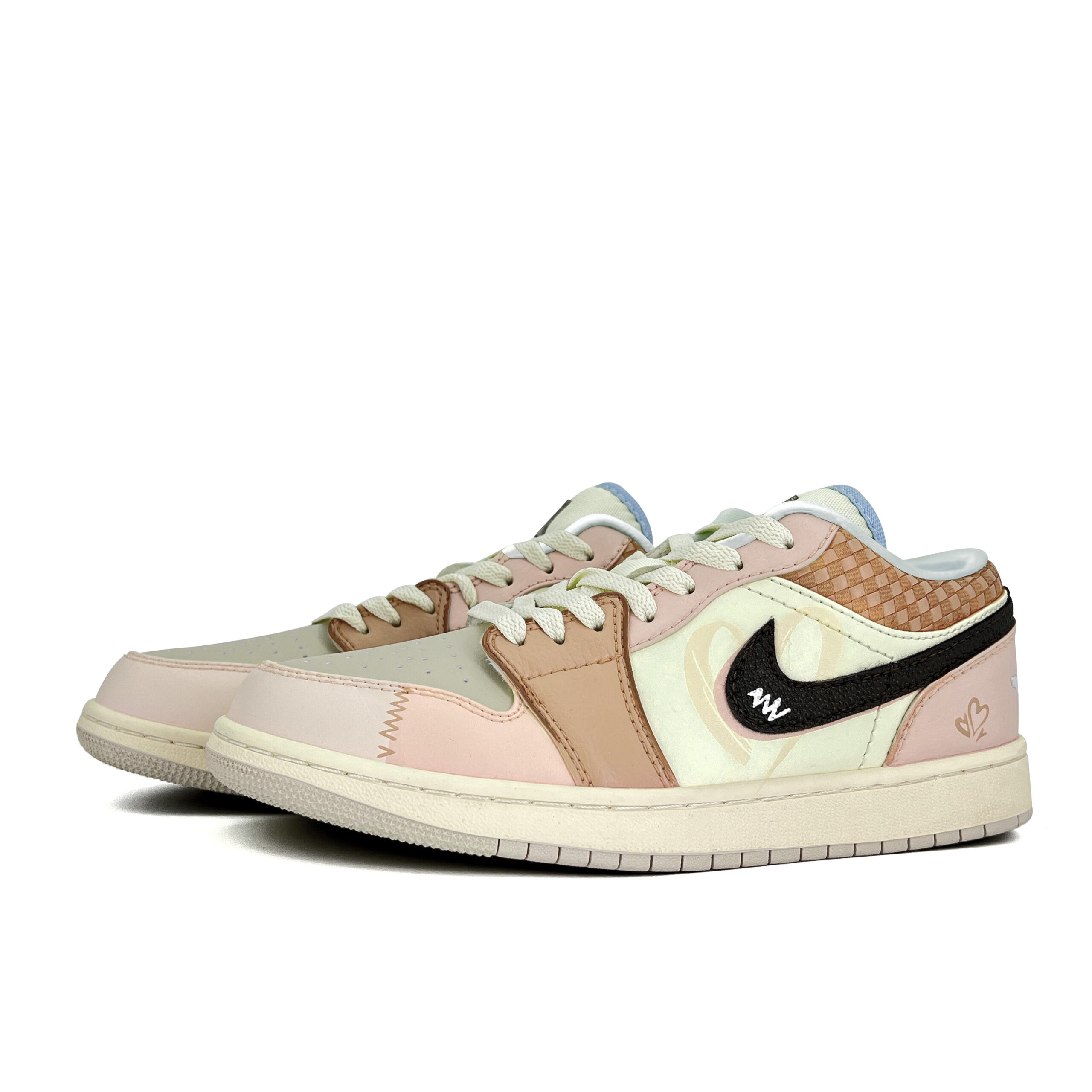 Jordan Air Jordan 1 Heartbeat Lover Leather Abrasion Resistant Low top Vintage Basketball Shoes Unisex Gray Pink