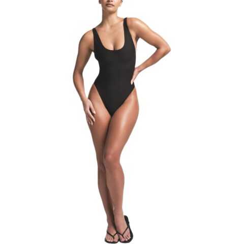 Skims SS25 SIGNATURE SWIM SCOOP NECK ONE PIECE One piece Swimsuit Women’s Onyx/Onyx