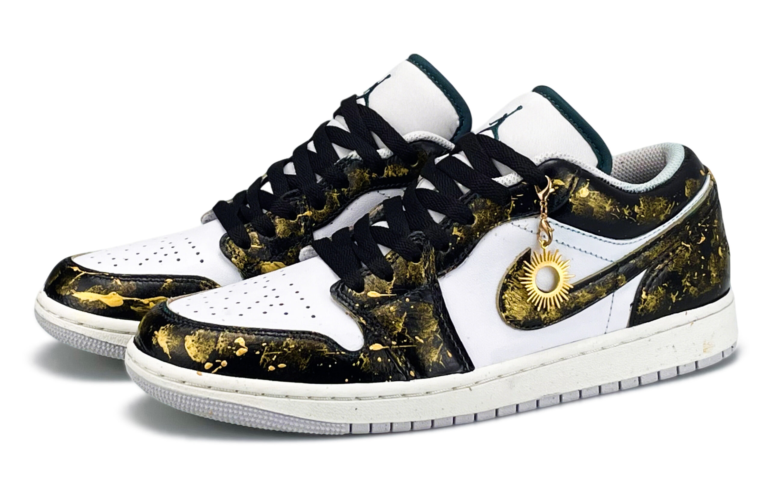 Jordan Air Jordan 1 Abrasion Resistant Abrasion Resistant Low top Vintage Basketball Shoes Men’s Black Gold