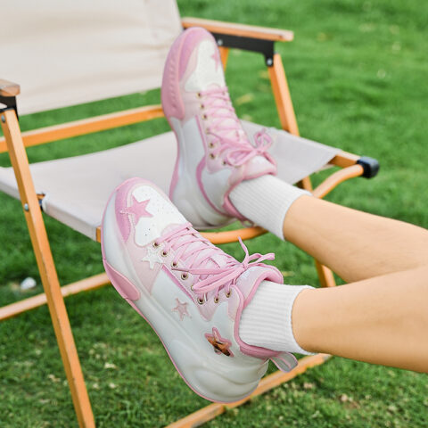 DEVIL AND ANGEL Slip Resistant, Abrasion Resistant, Breathable Low top Vintage Basketball Shoes Unisex Cheese Peach