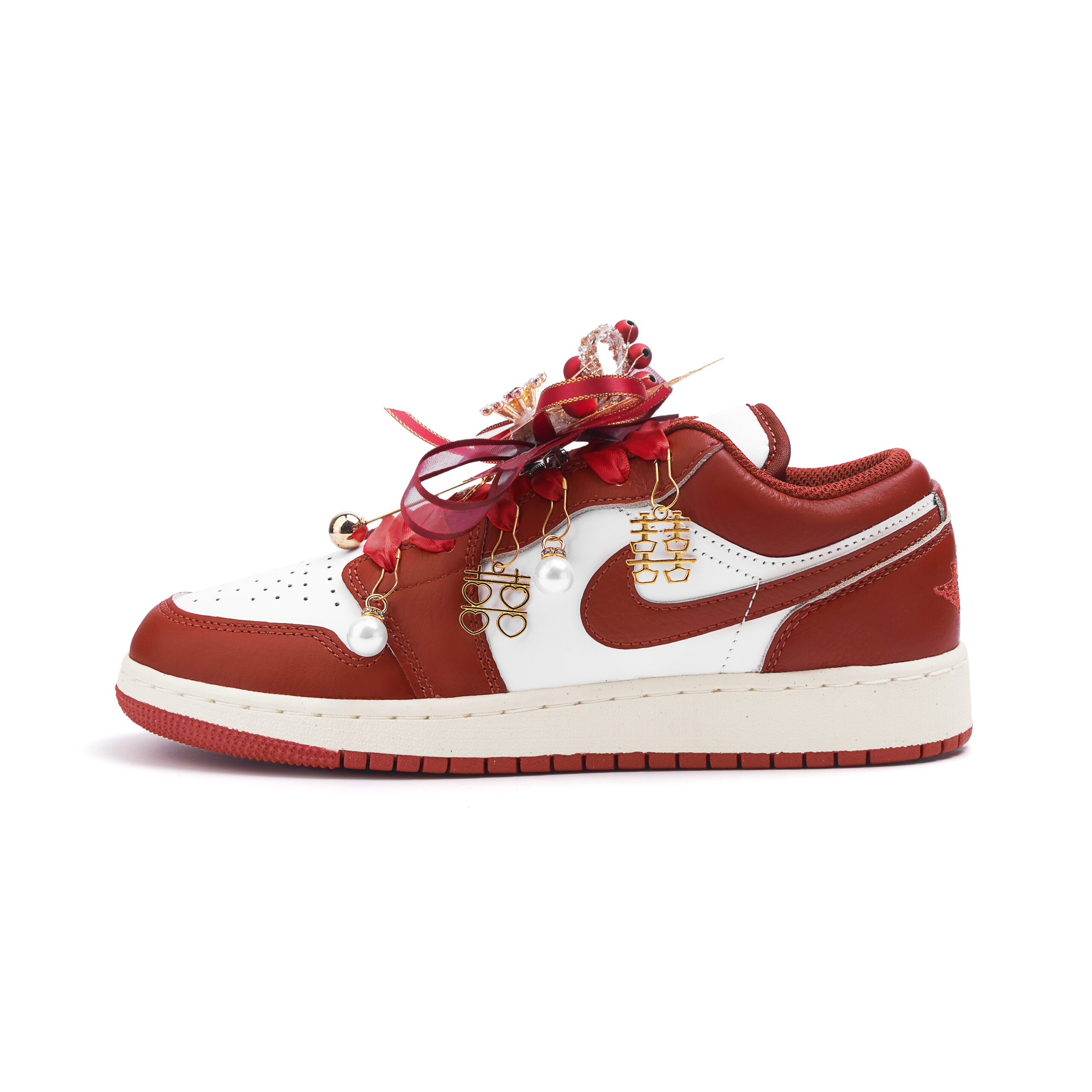 Jordan Air Jordan 1 Slip Resistant Abrasion Resistant Low top Vintage Basketball Shoes Women’s Red