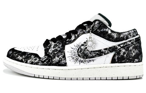 Jordan Air Jordan 1 Abrasion Resistant Low top Vintage Basketball Shoes Unisex Black White