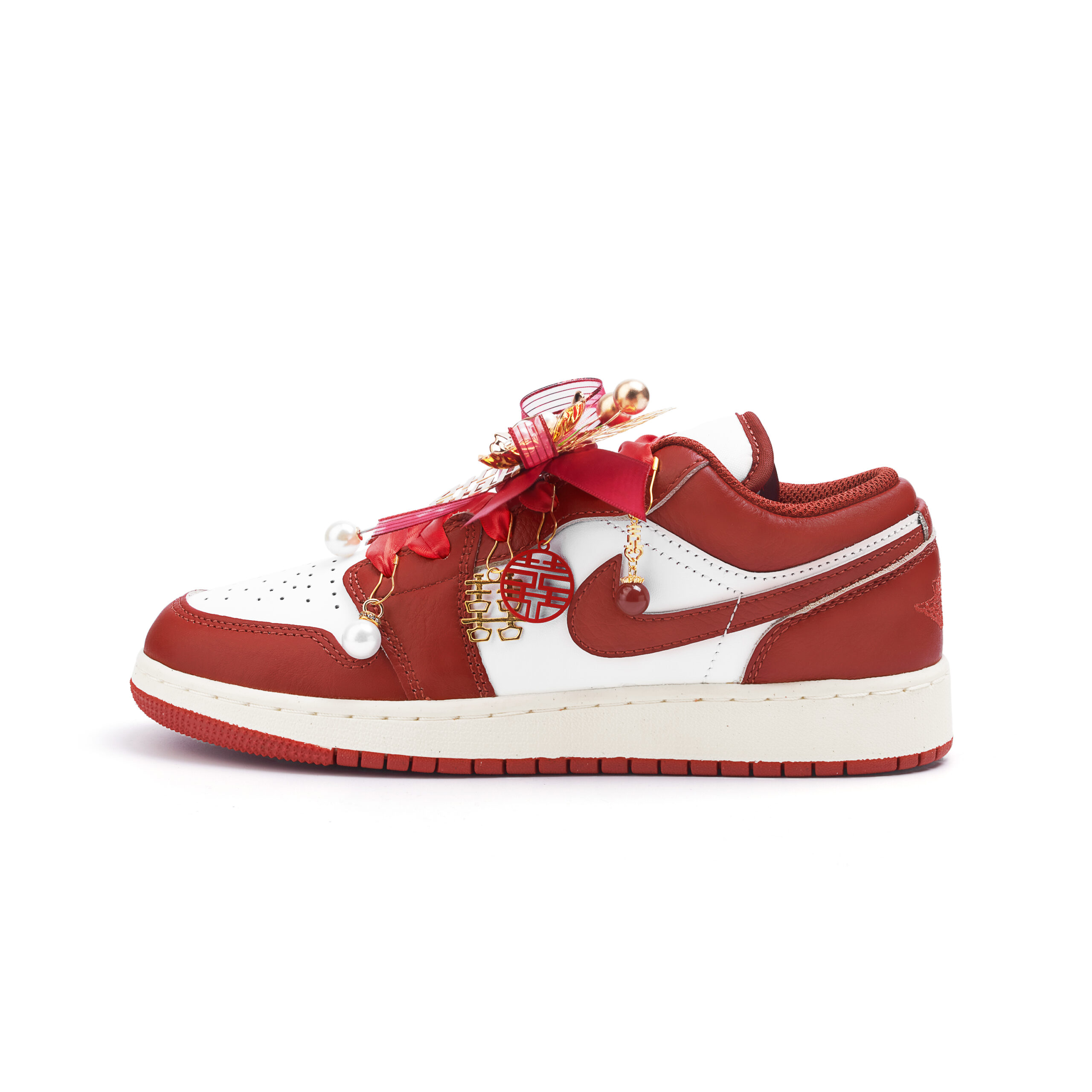 Jordan Air Jordan 1 Slip Resistant Abrasion Resistant Low top Vintage Basketball Shoes Women’s Red