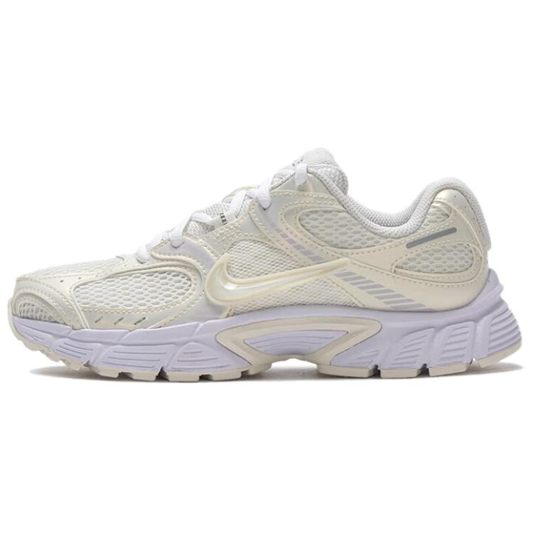 Nike V5 RNR Low top Casual City Commuting Running Shoes Women’s Ecru