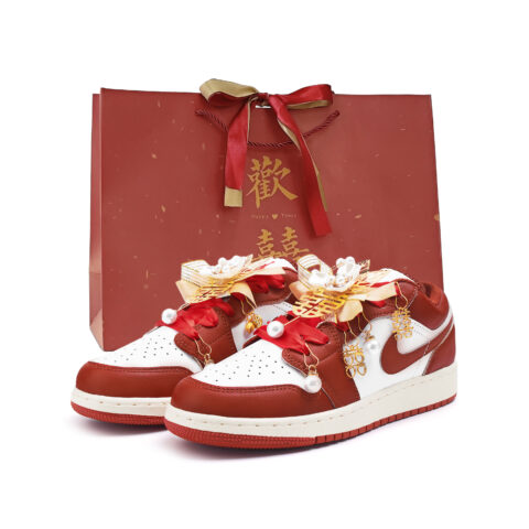 Jordan Air Jordan 1 Abrasion Resistant Slip Resistant Low top Vintage Basketball Shoes Women’s Red