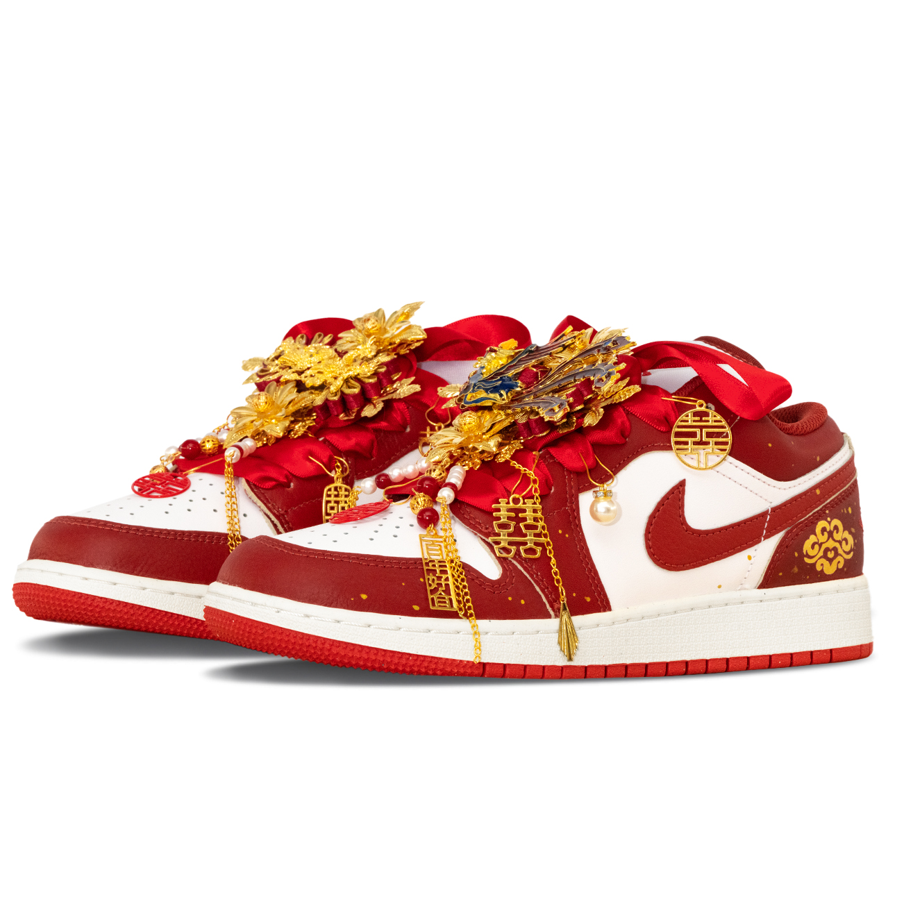 Jordan Air Jordan 1 Slip Resistant Abrasion Resistant Low top Vintage Basketball Shoes Women’s Red White