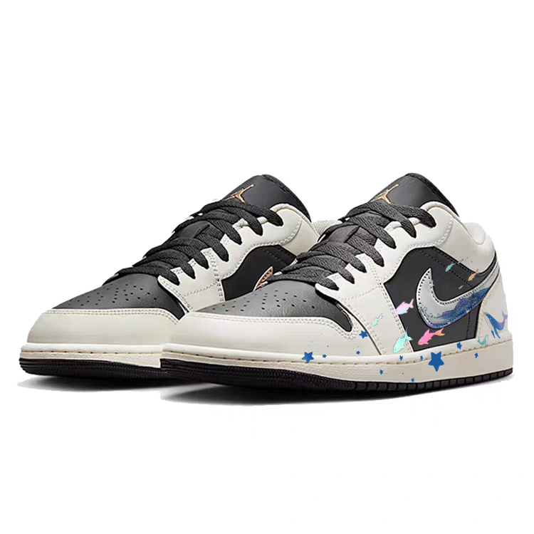 Jordan Air Jordan 1 Slip Resistant Abrasion Resistant Low top Vintage Basketball Shoes Men’s Black