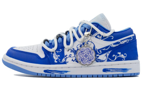 Jordan Air Jordan 1 Blue And White Flower Branch Slip Resistant Abrasion Resistant Low top Vintage Basketball Shoes