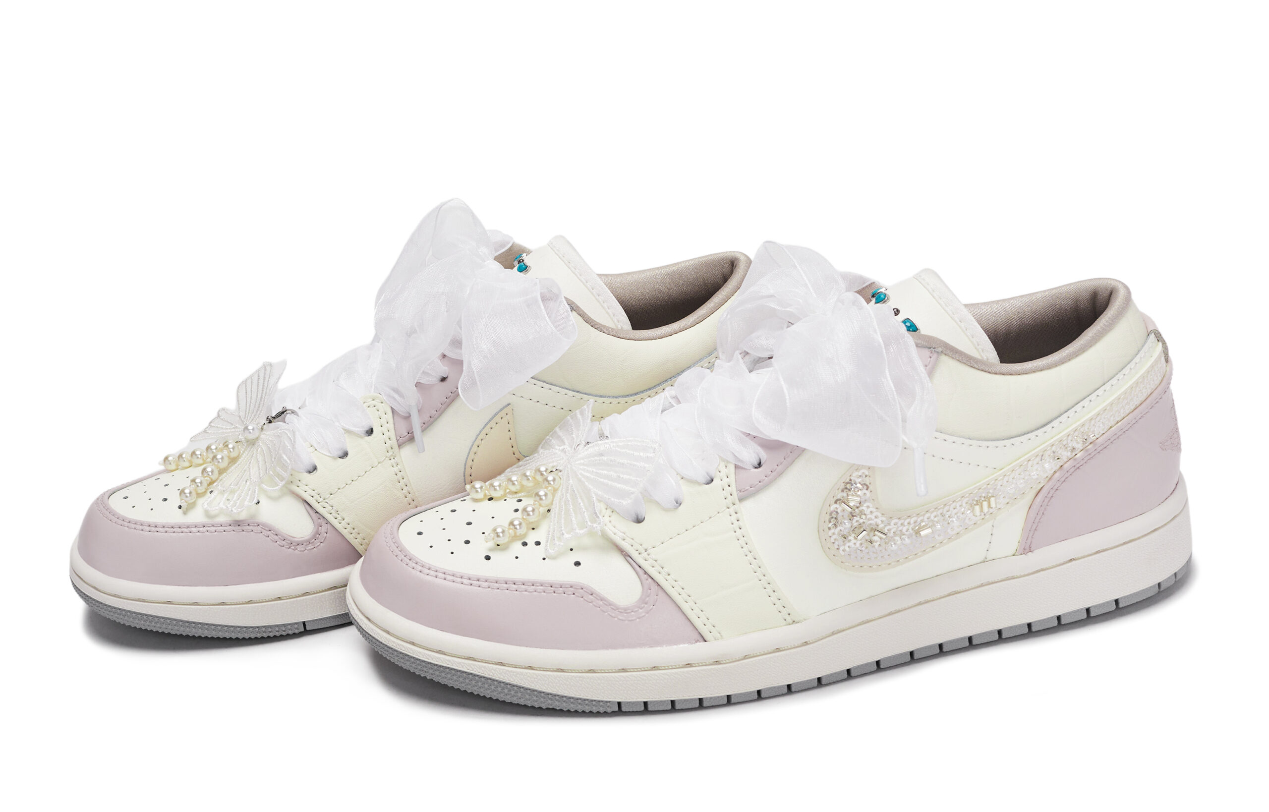 Jordan Air Jordan 1 Vintage Basketball Shoes Women’s Low Top Beige/White/Pink