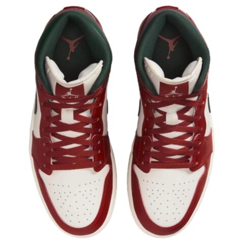 Jordan Air Jordan 1 Classic And Versatile Mid top Vintage Basketball Shoes Unisex Red White