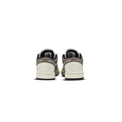 Jordan Air Jordan 1 Abrasion Resistant Abrasion Resistant Low top Vintage Basketball Shoes Women’s Beige Brown
