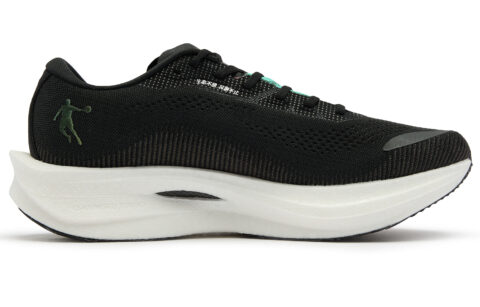 QIAODAN Strong Wind 3.0 PRO Fabric Cushioning Slip Resistant Abrasion Resistant Breathable Rebound