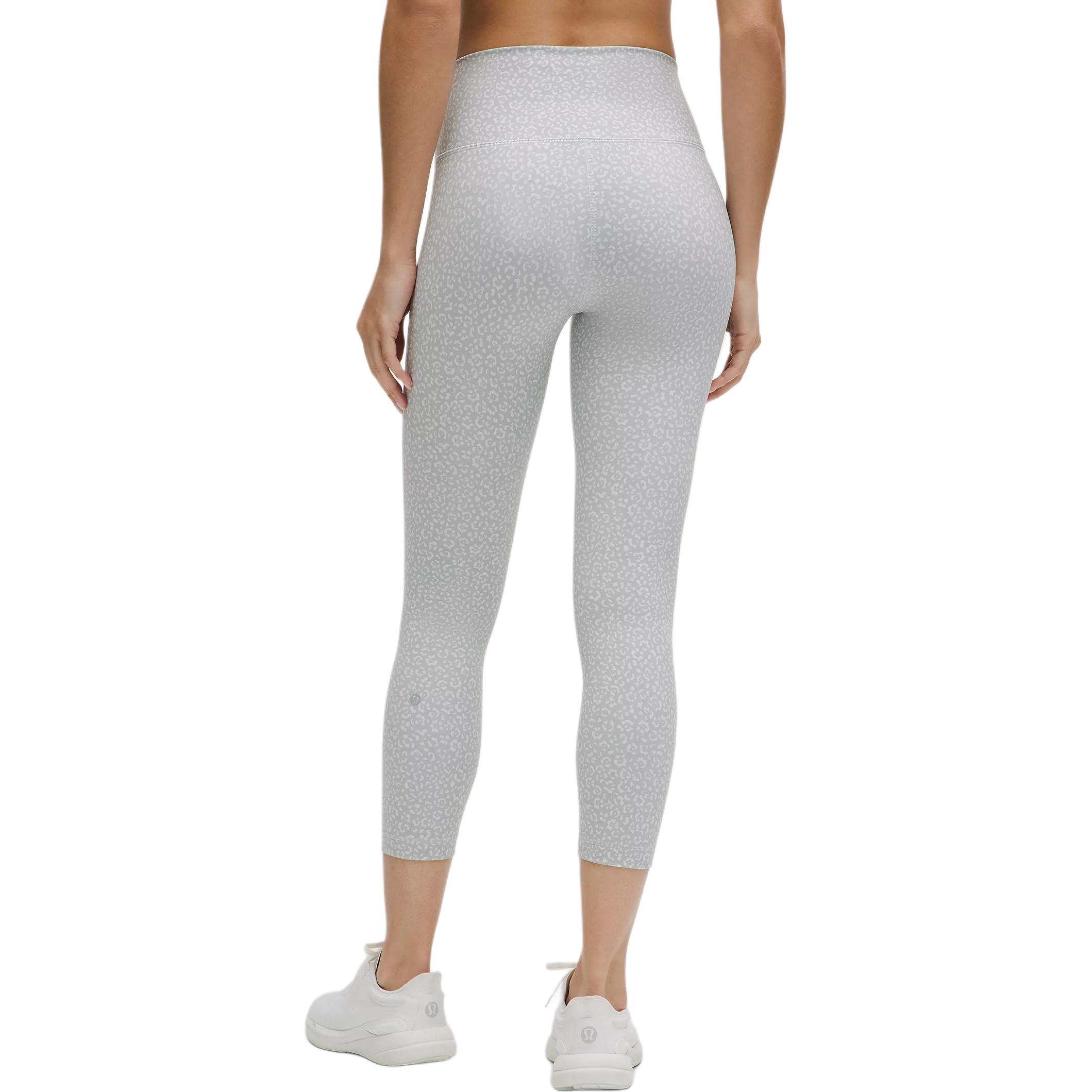 Lululemon Wunder TrainHigh Rise Yoga Shorts 23′ Women’s