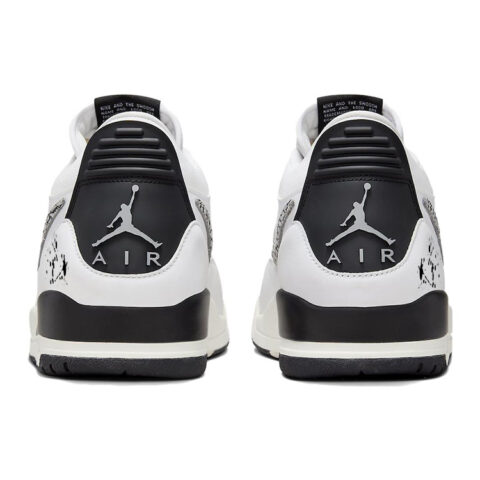 Jordan Air Jordan 1 Cushioning Slip Resistant Abrasion Resistant Mid top Vintage Basketball Shoes Men’s Black White