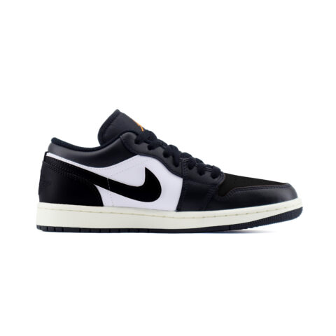 Jordan Air Jordan 1 Slip Resistant Abrasion Resistant Low top Vintage Basketball Shoes Unisex Black White