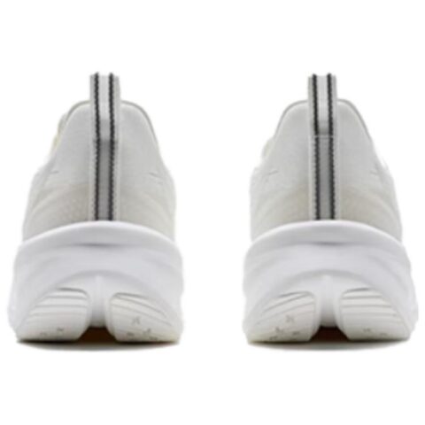XTEP Breathable And Slip Resistant Low top Casual Running Shoes Women’s White