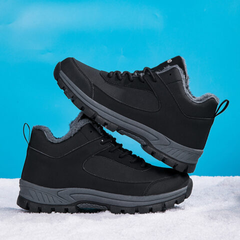 Medd Low top Mountaineering & Hiking Shoes Unisex Black
