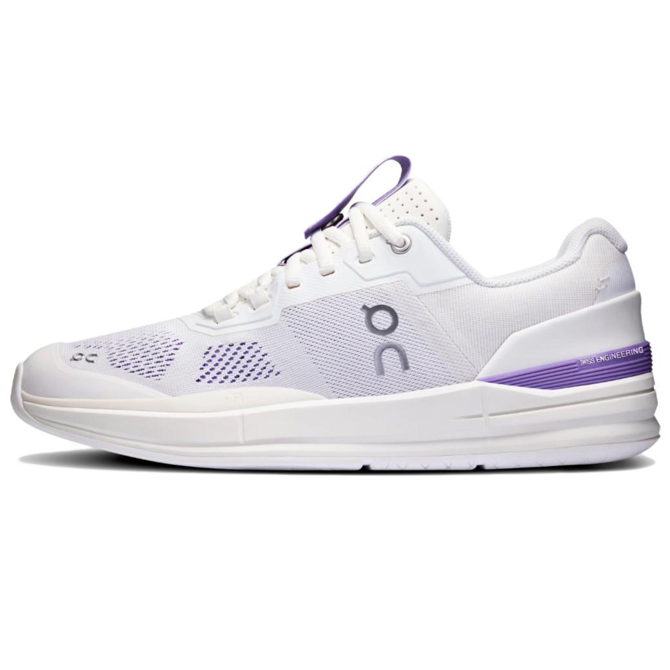 On The Roger Pro Cushioning Abrasion Resistant Coverage Low top Tennis Shoes Men’s White