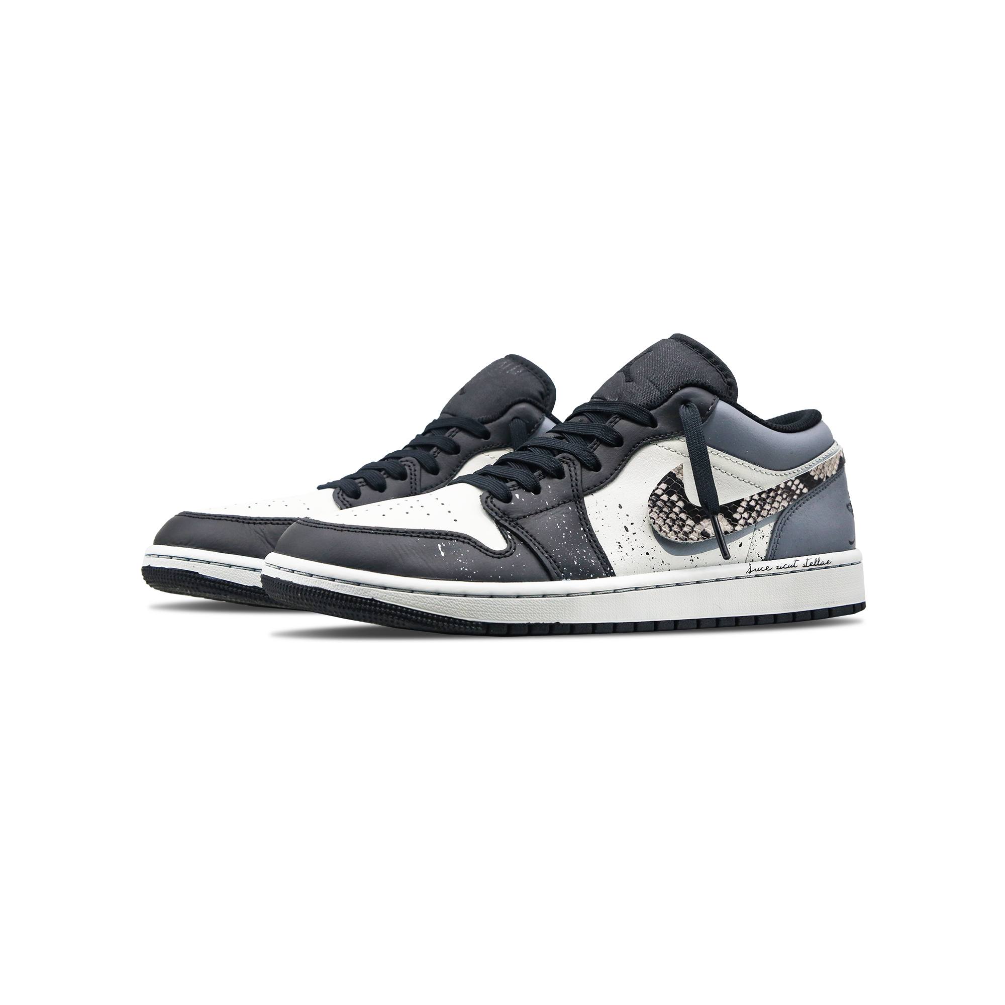 Jordan Air Jordan 1 Slip Resistant Abrasion Resistant Low top Vintage Basketball Shoes Men’s Black White Blue