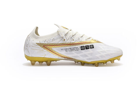KELME Shadow 1.5 MG Multi Ground Slip Resistant Abrasion Resistant Competition Soccer Shoes Unisex White Gold
