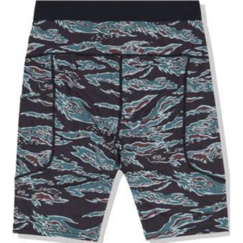 UNDEFEATED Sports Shorts Unisex