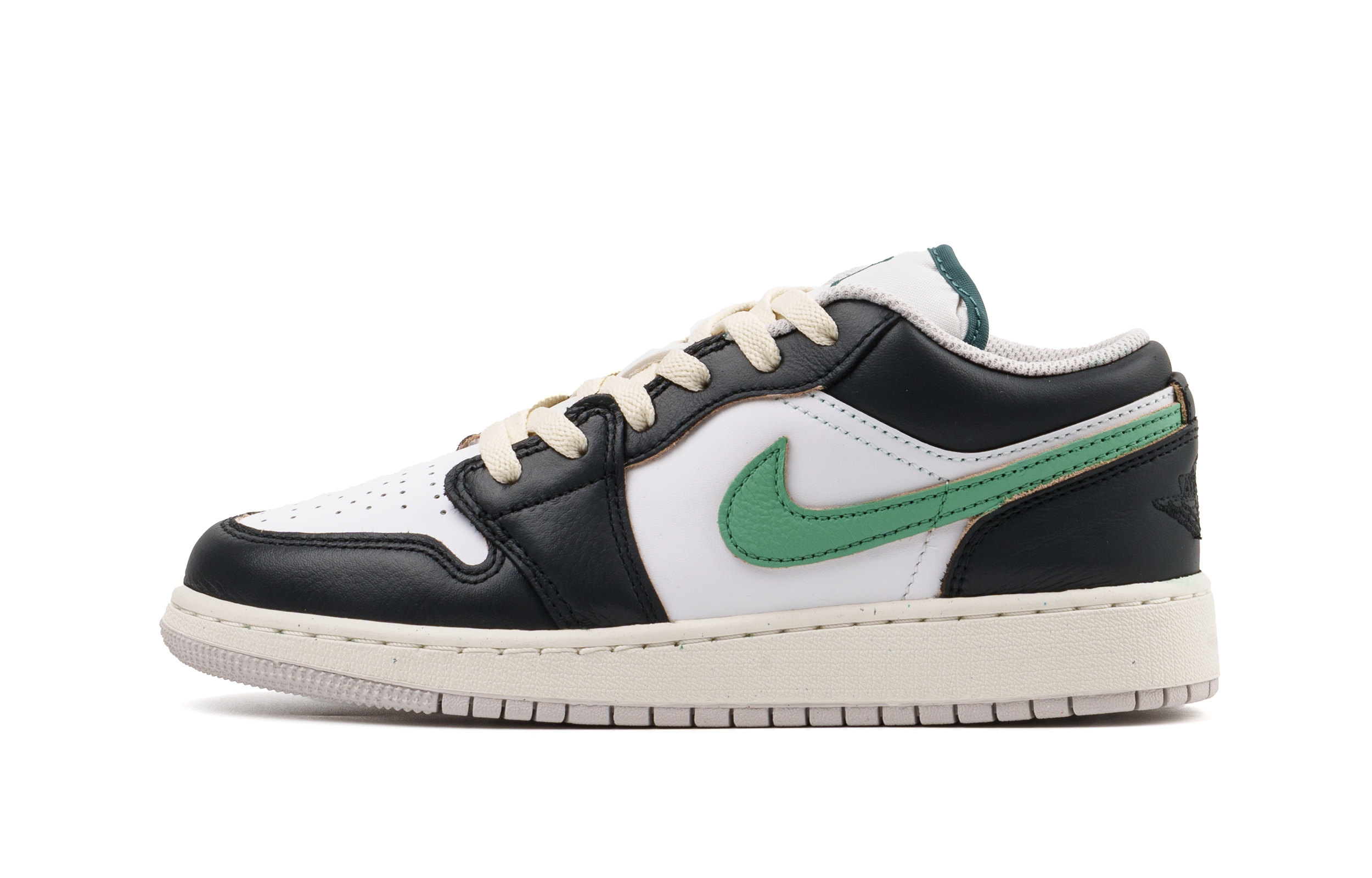Jordan Air Jordan 1 Cushioning, Wear Resistant Low top Vintage Basketball Shoes Unisex Black