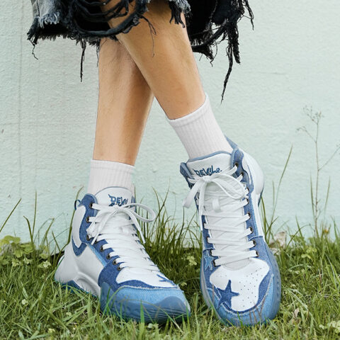 DEVIL AND ANGEL Slip Resistant Abrasion Resistant Low top Vintage Basketball Shoes Unisex Blue Rose