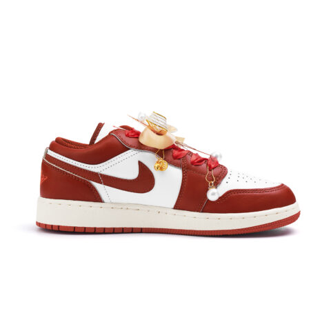 Jordan Air Jordan 1 Abrasion Resistant Slip Resistant Low top Vintage Basketball Shoes Women’s Red