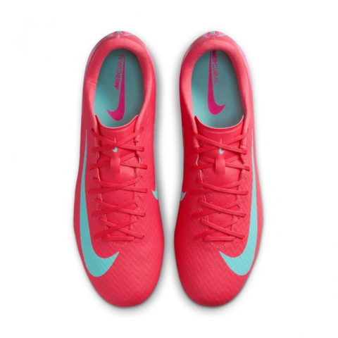 Nike Slip Resistant Abrasion Resistant Slip Resistant Abrasion Resistant Soccer Shoes Men’s Red