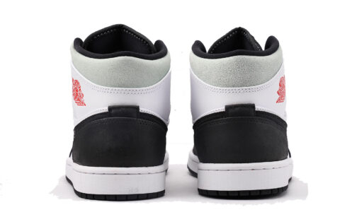Jordan Air Jordan 1 Slip Resistant Abrasion Resistant Low top Vintage Basketball Shoes Men’s Black White
