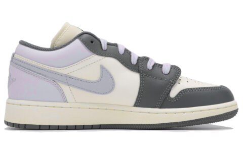 Jordan Air Jordan 1 Low top Vintage Basketball Shoes Unisex Light Purple