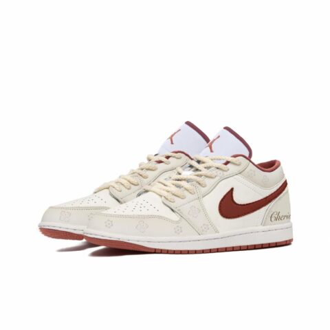 Jordan Air Jordan 1 Leather Slip Resistant Abrasion Resistant Low top Vintage Basketball Shoes Unisex White