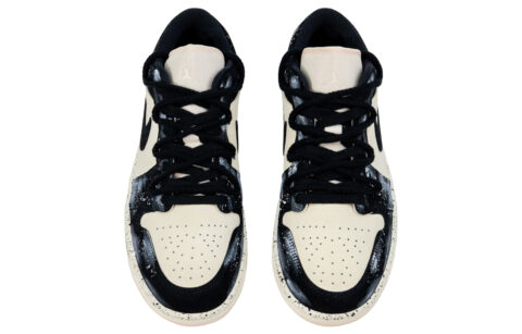 Jordan Air Jordan 1 Abrasion Resistant Abrasion Resistant Low top Vintage Basketball Shoes Unisex Black White Pink